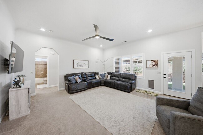 Building Photo - Home with Chef’s Kitchen & RV Parking