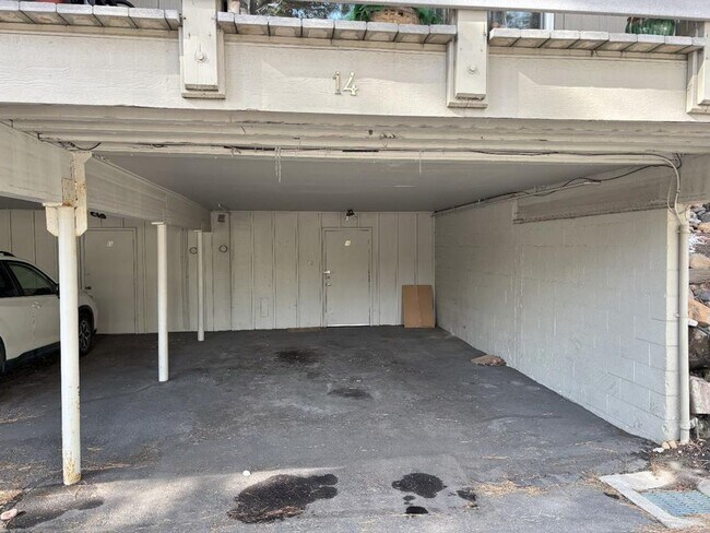 Building Photo - 801 Northwood Blvd