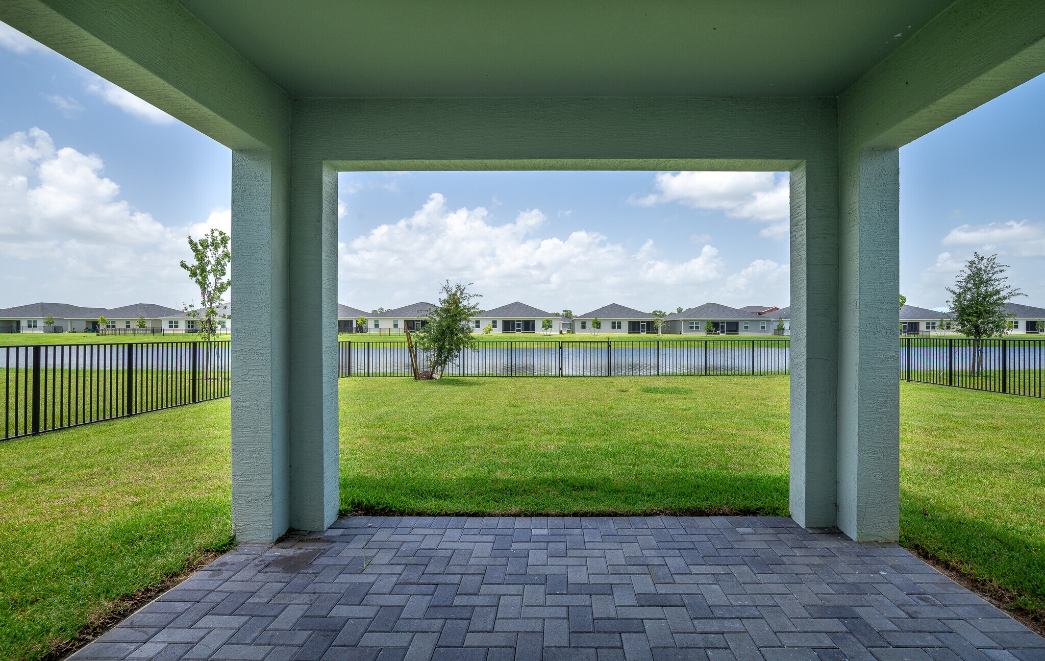 Building Photo - 6378 NW Windwood Way