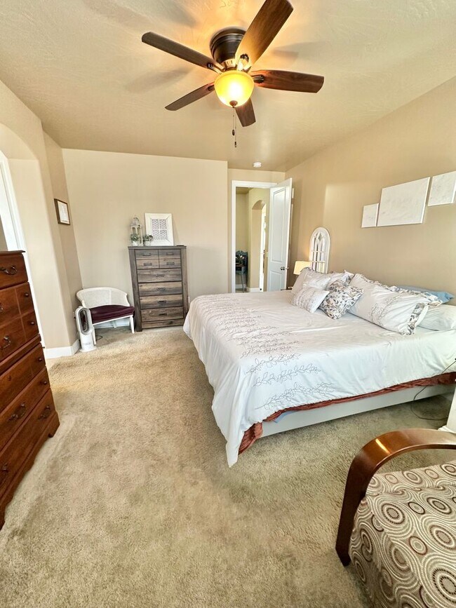 Building Photo - Short term lease! Beautiful Furnished St. George Home!!