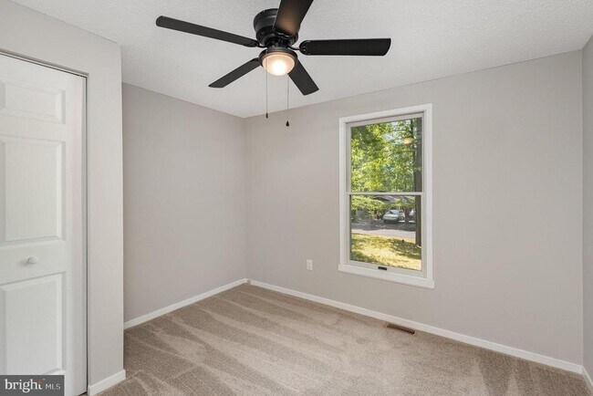 Building Photo - 125 Cumberland Cir