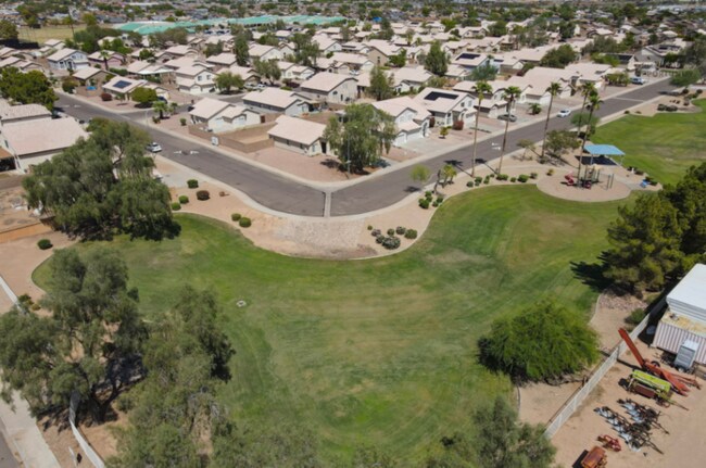 Building Photo - 3Bed/2Bath House at Northern Ave/87th Ave! Ready for Immediate Move-In! – Corner Lot!