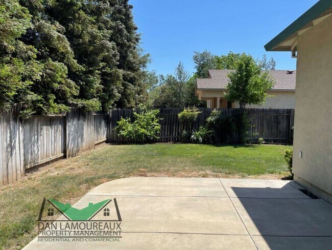 Building Photo - Freeman Street Duplex