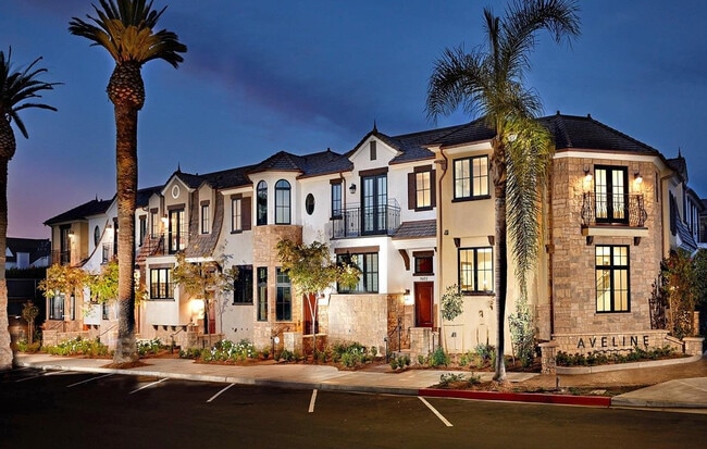 Building Photo - 718 Silver St