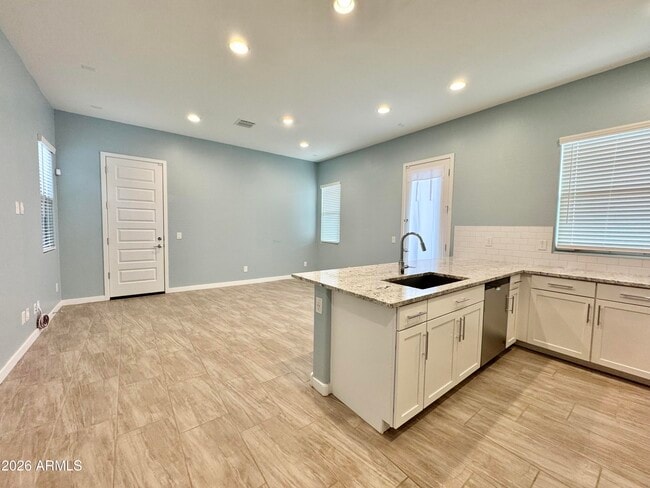 Building Photo - 4122 S Quinn Ave