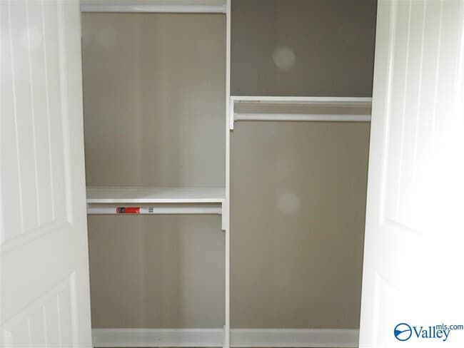 Building Photo - 104 Blue Heron Way