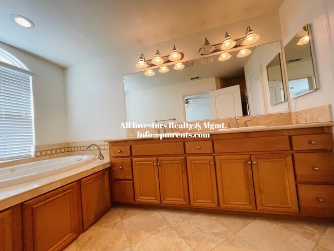 Building Photo - 4027 Aidan Circle