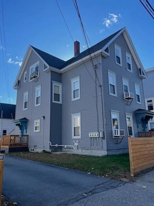 Building Photo - 316 Douglas St