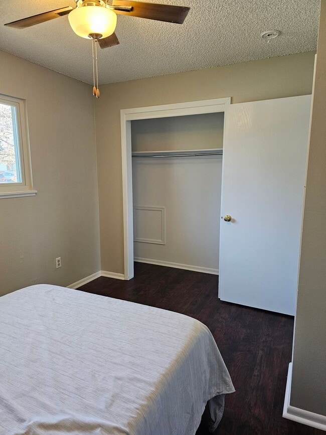 Building Photo - 4717 Cactus Way