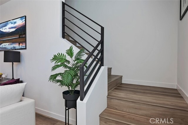 Building Photo - 13536 Vanowen St