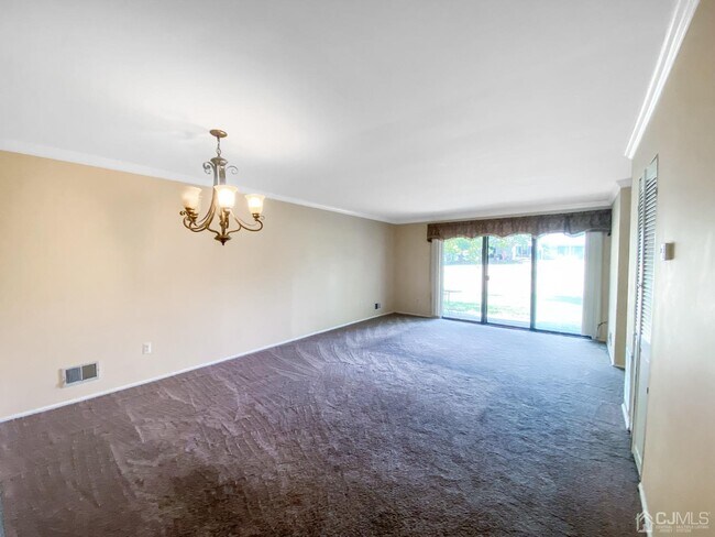 Building Photo - 269 Bromley Pl