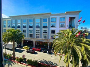 Building Photo - $3495.00 - Luxury 1/1.5 Santana Row with Bonus room