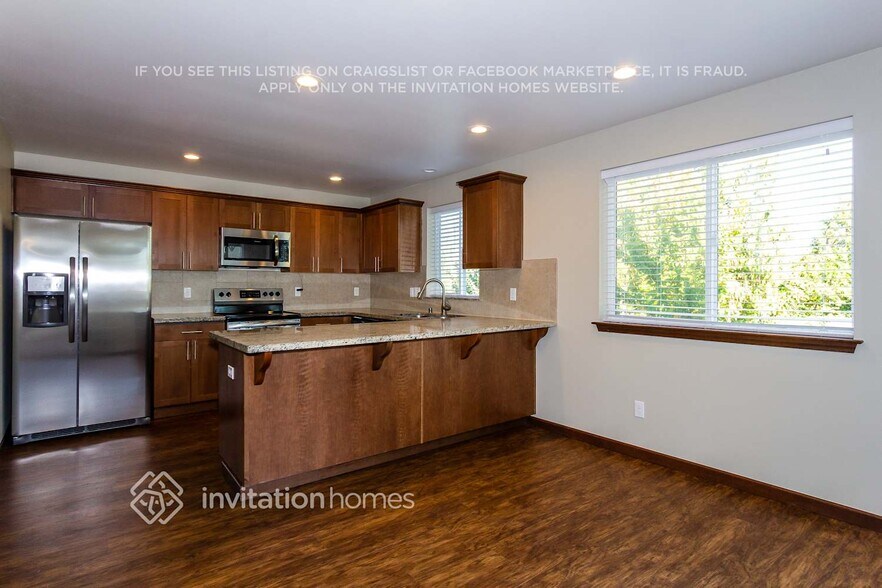 Building Photo - 6625 207th St Ct E
