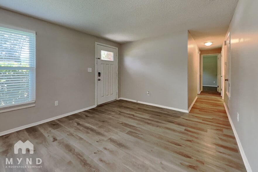 Building Photo - 1669 Mary Beth Dr