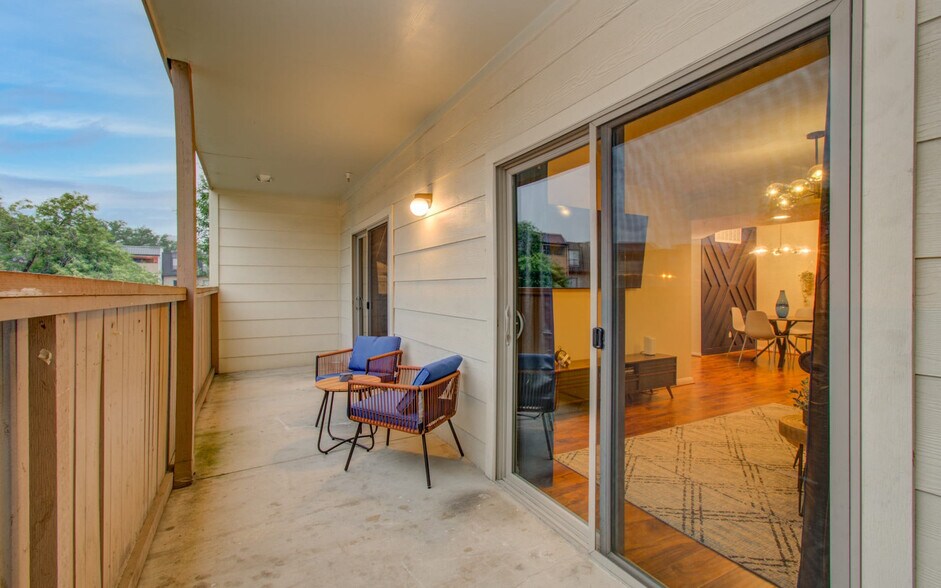 Building Photo - 8415 Hearth Dr