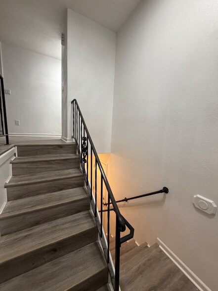 Building Photo - 7300 SW 130th Ave