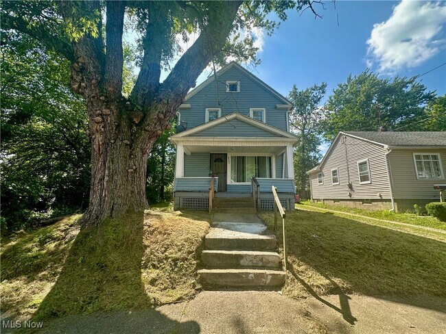 Primary Photo - 2302 9th St SW