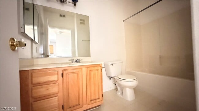 Building Photo - 5655 E Sahara Ave