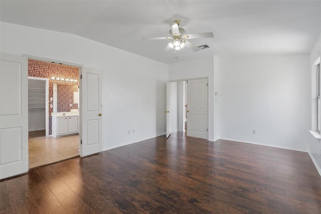 Building Photo - 7925 Osborne Dr