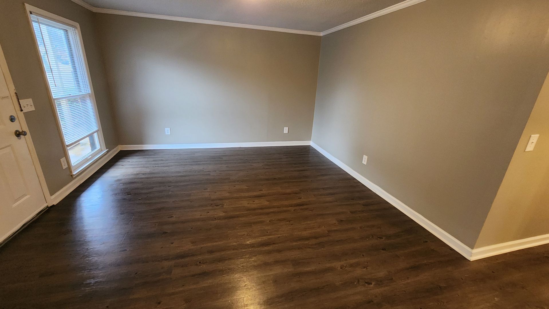 Building Photo - 4424 Bonnell Dr NW
