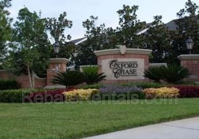 Building Photo - 11043 Castlemain Cir E