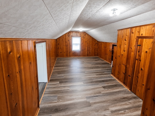 Building Photo - Move-In Ready 3BR Home in Desirable Euclid Location