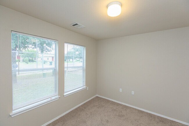 Building Photo - 14009 Briarcreek Loop