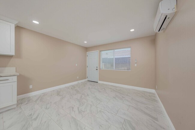 Building Photo - 12541 Fletcher Dr