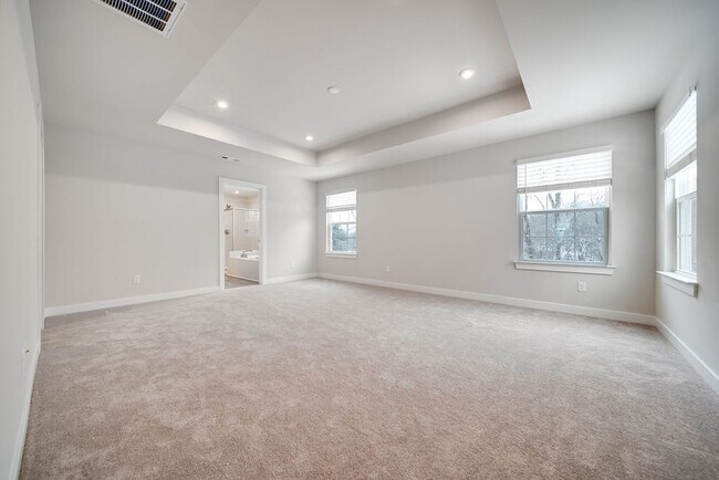Building Photo - 1124 Watermark Way