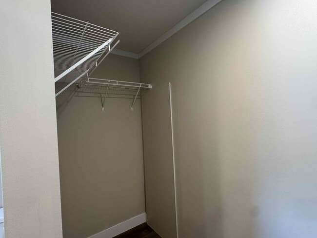 Building Photo - 48571 Lakeview Cir