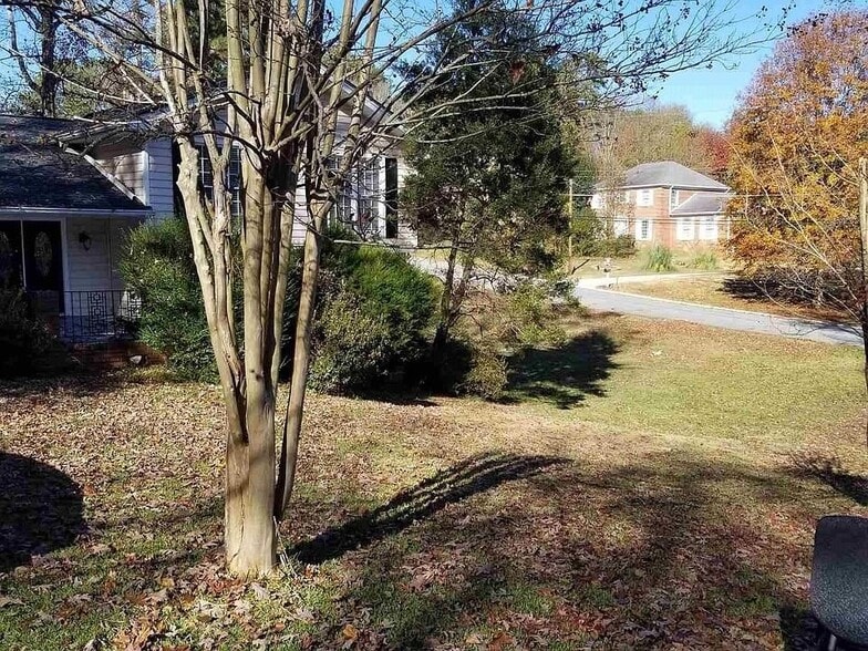 Building Photo - 4077 Linda Ln SW