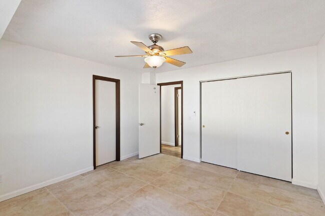 Building Photo - 2020 Independence Dr