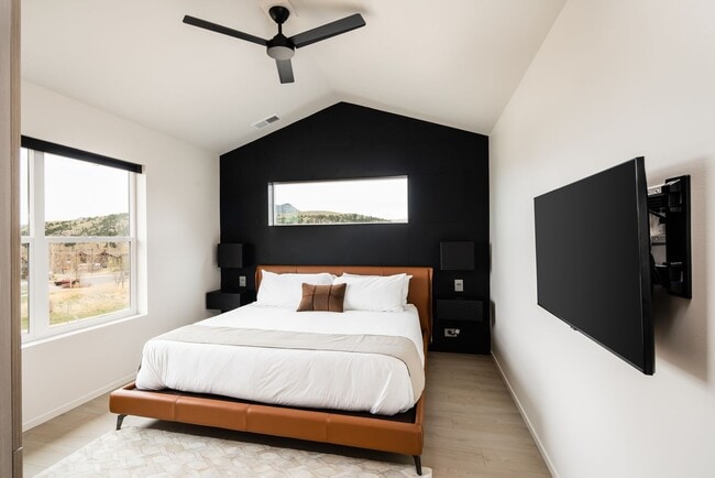 Building Photo - Modern Fully Furnished Condo for Rent- Minutes from the Hospital and Downtown Bozeman