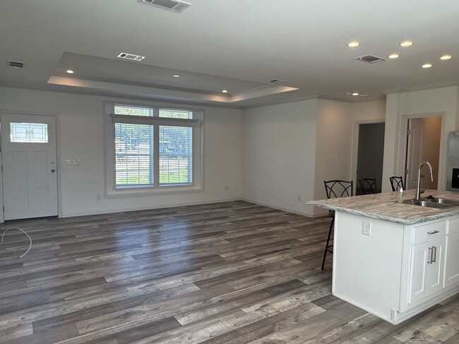 Building Photo - 55+ Community in Kissimmee South - Manufactured Home for Rent!