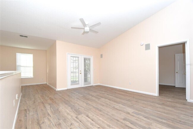 Building Photo - 14214 Fredricksburg Dr