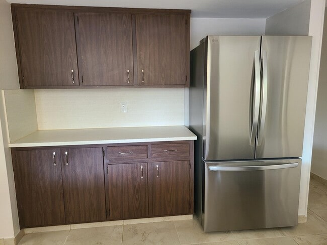 Building Photo - 725 Hibiscus Dr