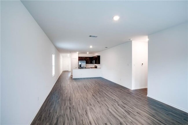 Building Photo - 328 Mica Trl