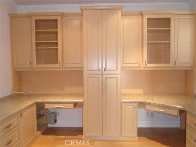 Building Photo - 790 Vía Santa Catarina