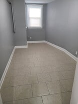 Building Photo - 6418 S Eberhart Ave