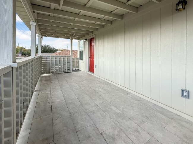 Building Photo - 6707 Avenue F