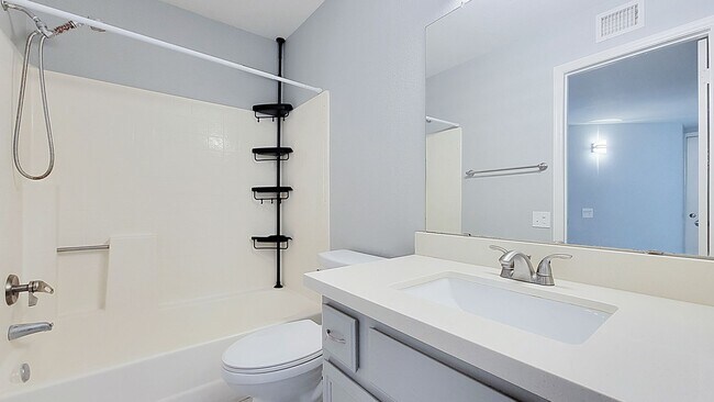 Building Photo - Townhome with two car garage! Community pool!