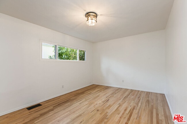 Building Photo - 3101 Cardiff Ave