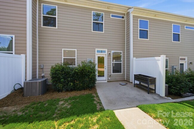 Building Photo - 1125 Township Pkwy