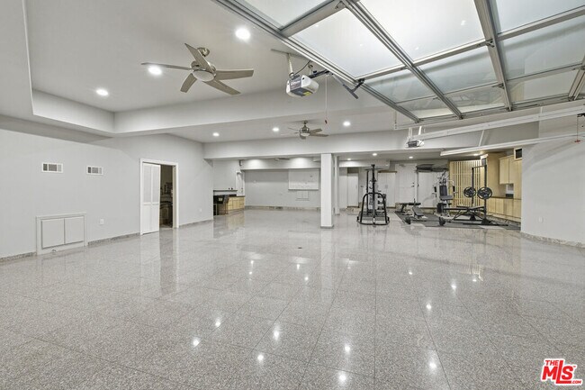 Building Photo - 24366 La Masina Ct