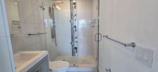 Building Photo - 60 SW 13th St