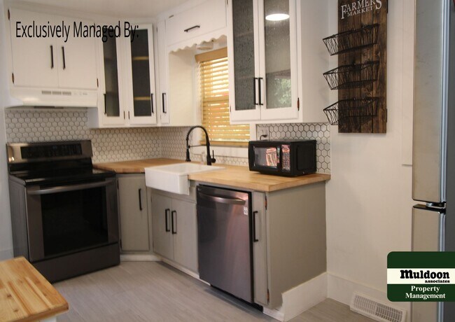 Building Photo - Beautiful Home located in Chipita Park, Ca...