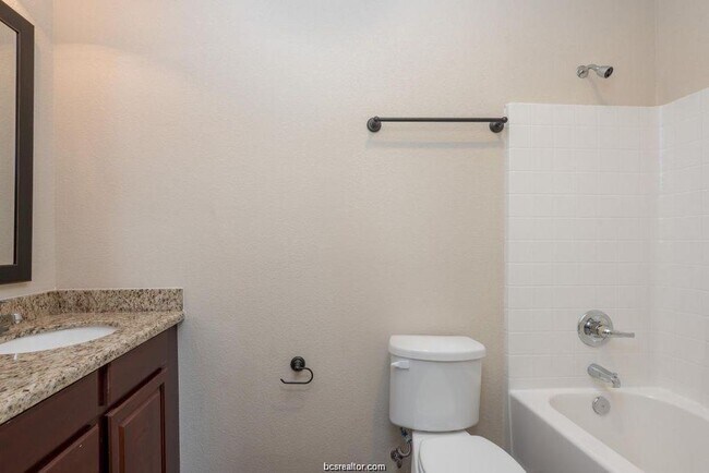 Building Photo - 406 Cooner St