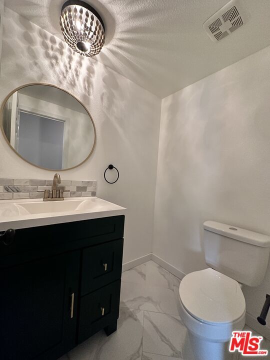 Building Photo - 10850 Remmet Ave