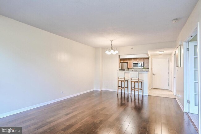 Building Photo - 5505 Seminary Rd