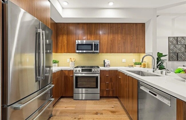 Building Photo - 1101 W El Camino Real